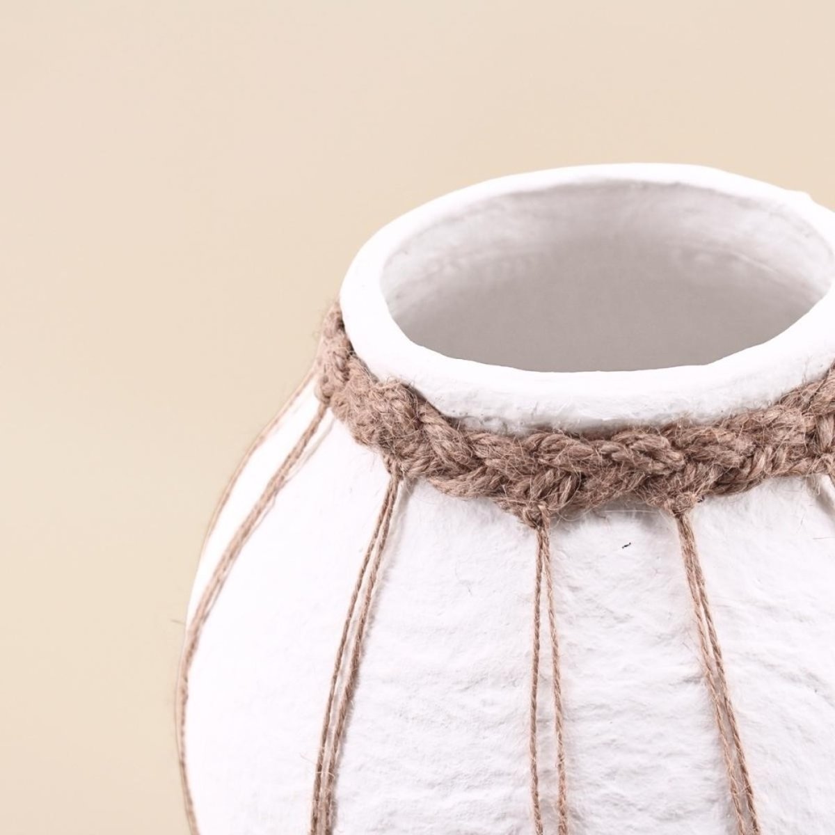 Vase en papier maché déco jute, H34cm blanc, ORNAMI