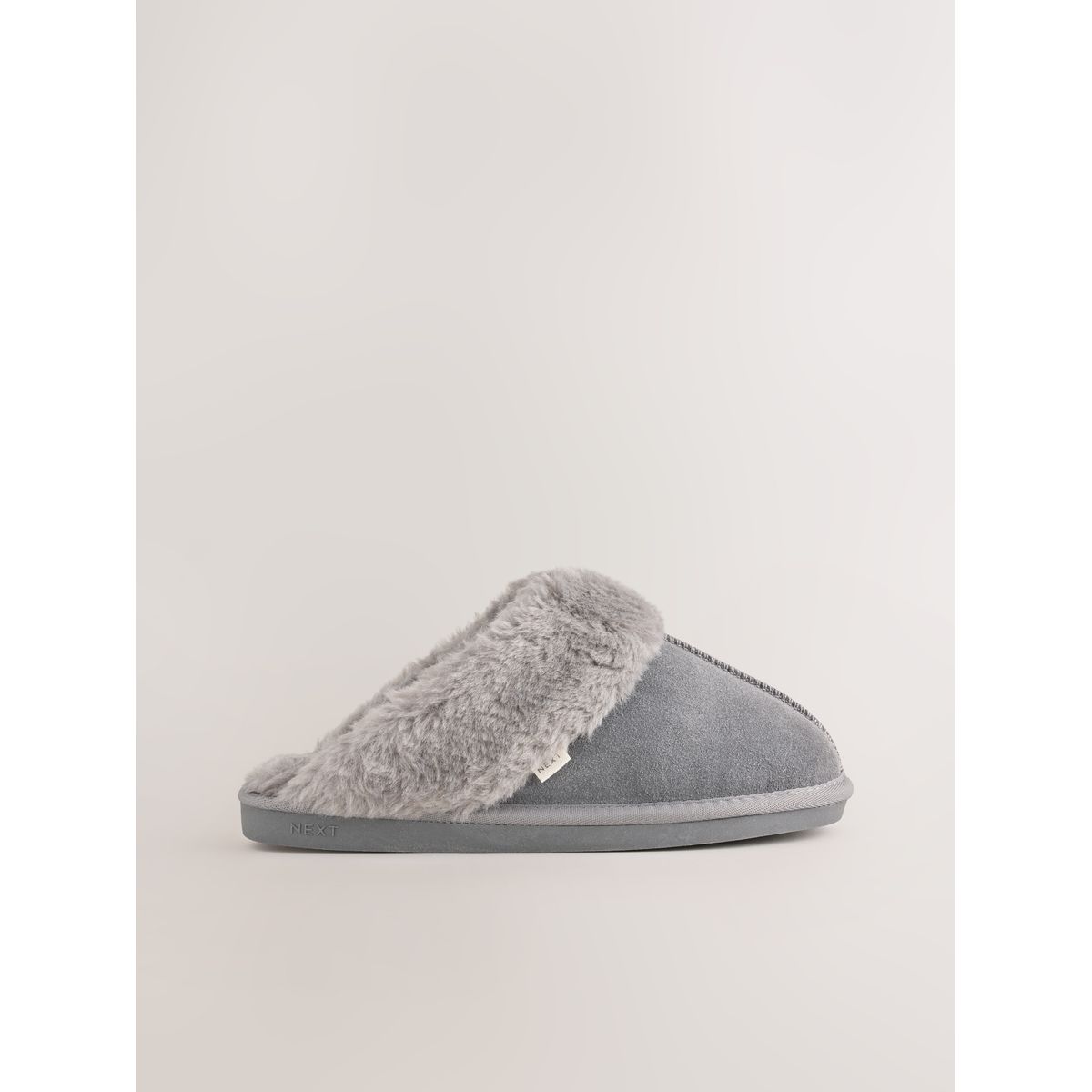 Chaussons mules en daim à imitation fourrure gris, NEXT