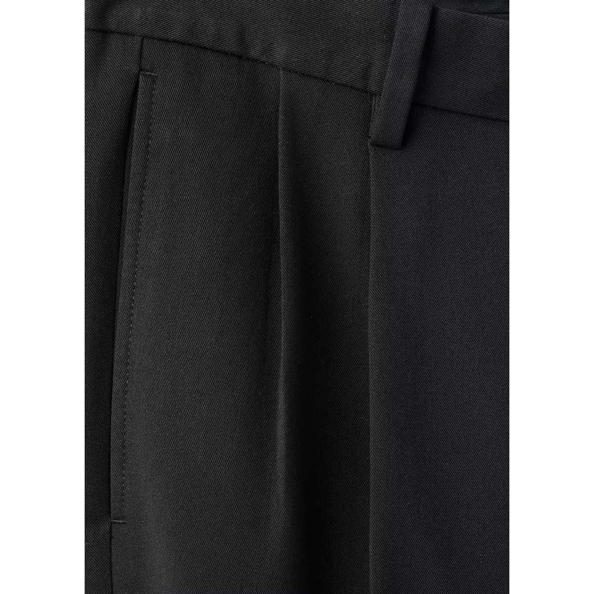 Pantalon regular-fit pinces noir, MANGO MAN