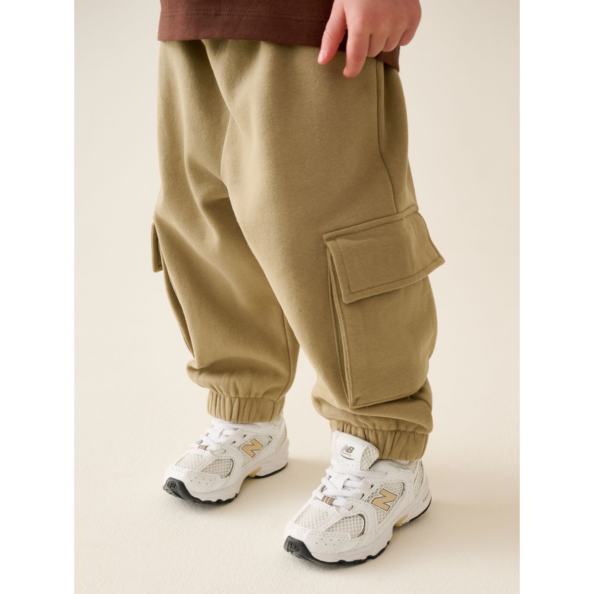T-shirt et pantalon de jogging, 4 pièces marron/crème, NEXT