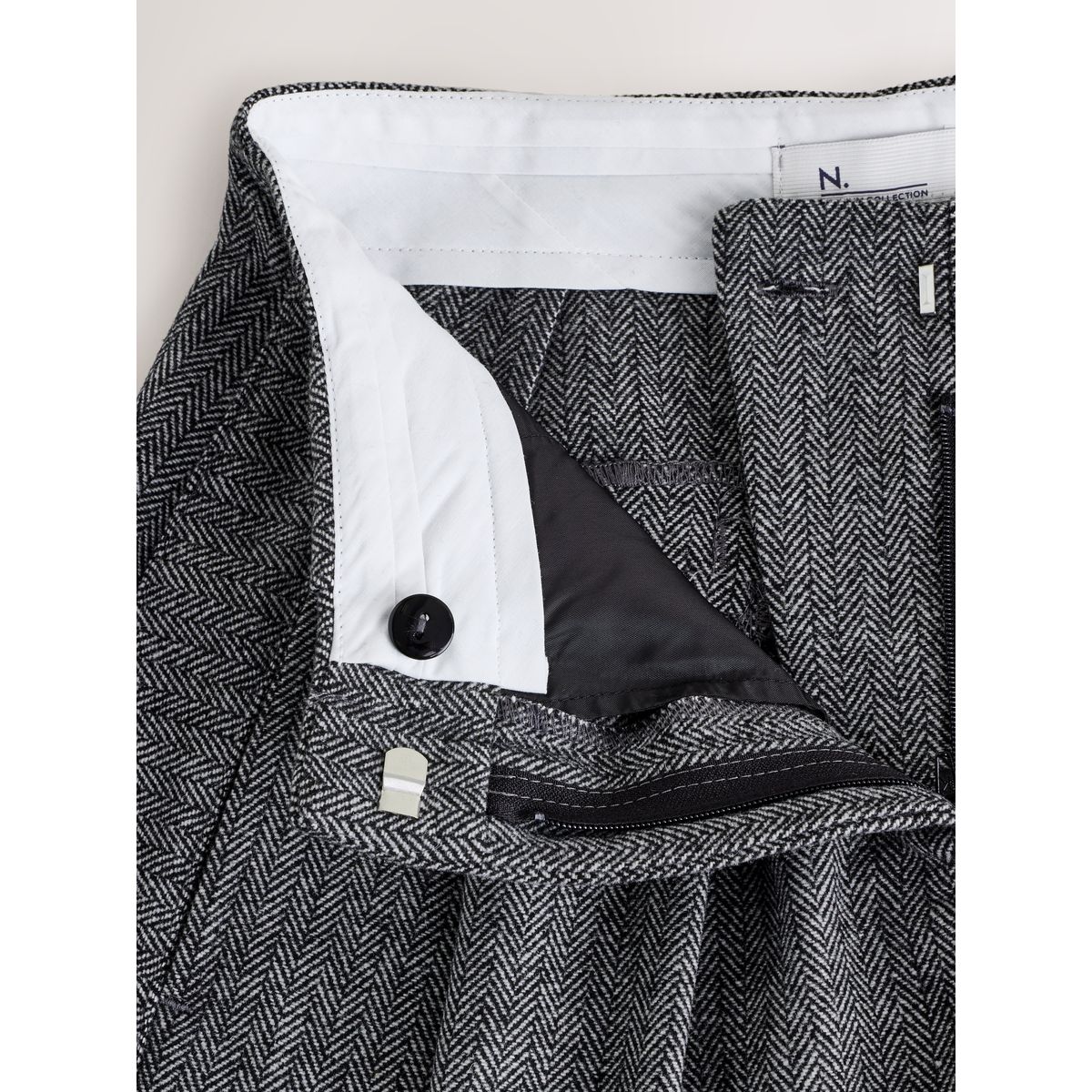 Jupe-culotte à chevrons avec laine n. premium gris, NEXT