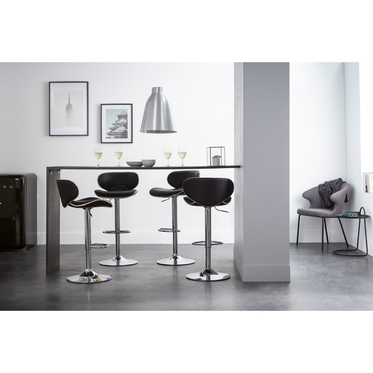 Tabourets de bar design noirs (lot de 2) PEGASE noir, MILIBOO
