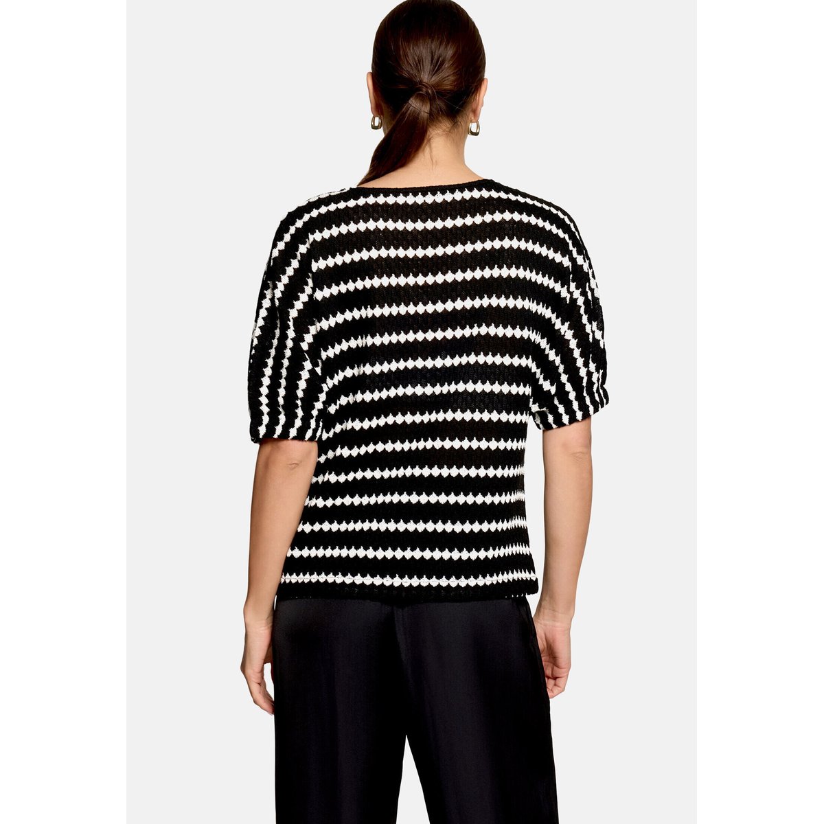 T-shirt à manches courtes à encolure en v black/cream, ZERO