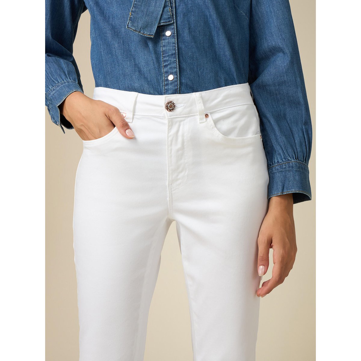 Pantalon skinny cinq poches, réalisé en confortable mélangé blanc, OLTRE