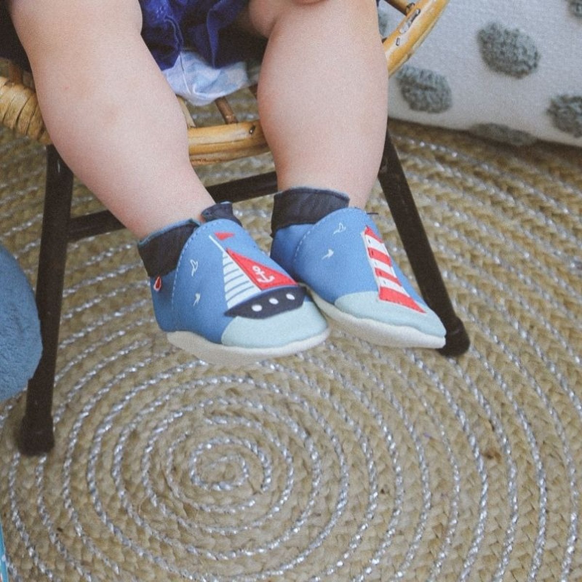 Chaussons bébé cuir souple Mathéo sur l'eau bleu, TICHOUPS