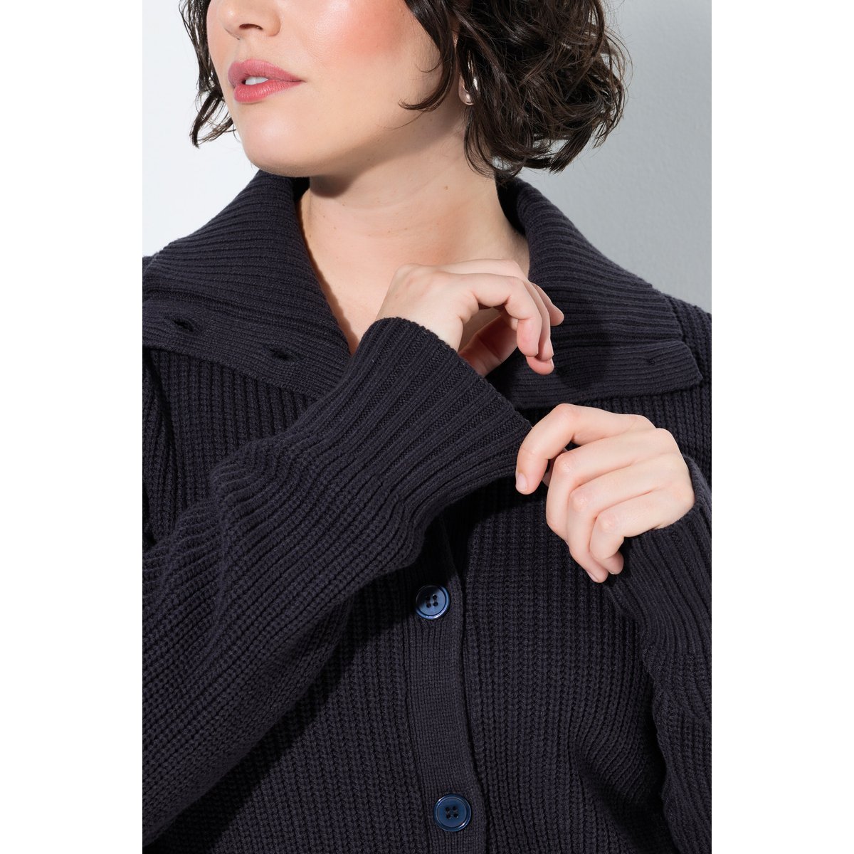 Cardigan en maille côtelée marine, ULLA POPKEN