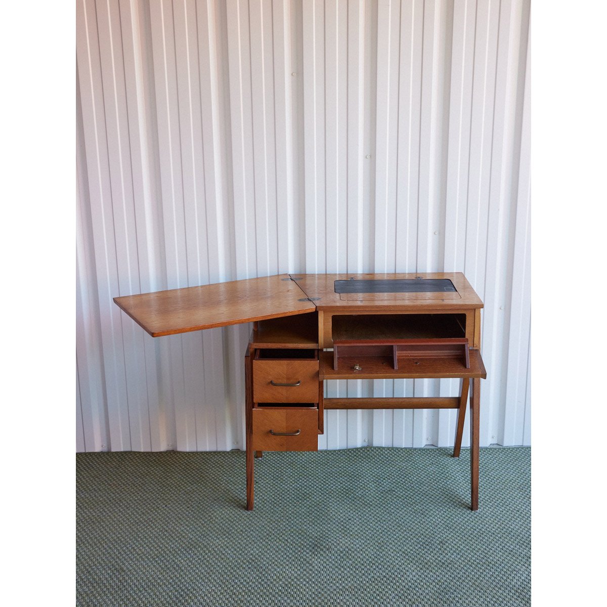 Bureau scandinave en bois Yvan N°571 - Bon état bois clair, DEBONGOUT