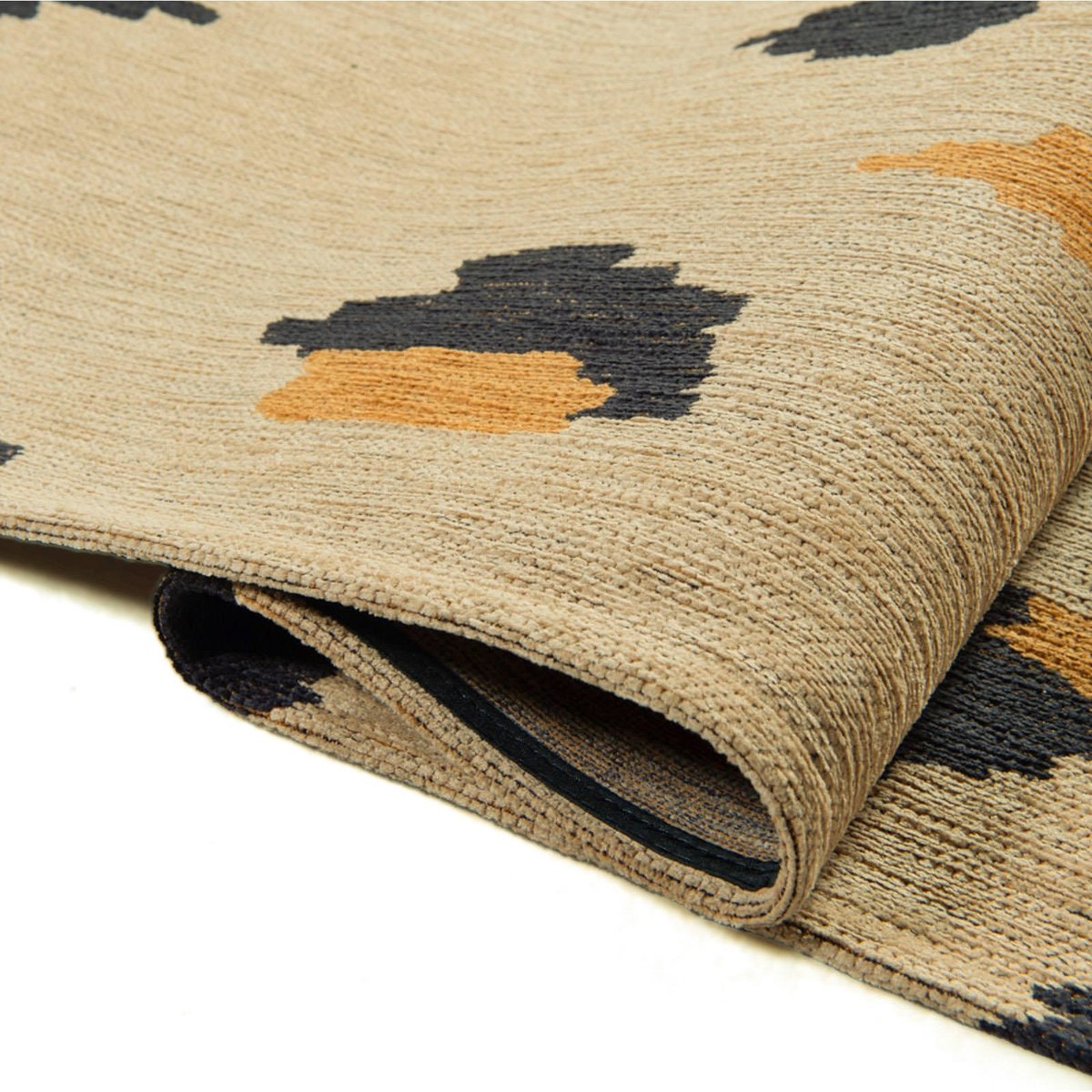 Tapis intérieur extérieur jacquard, LEO beige sable motif léopard noir ocre, RECOLLECTION