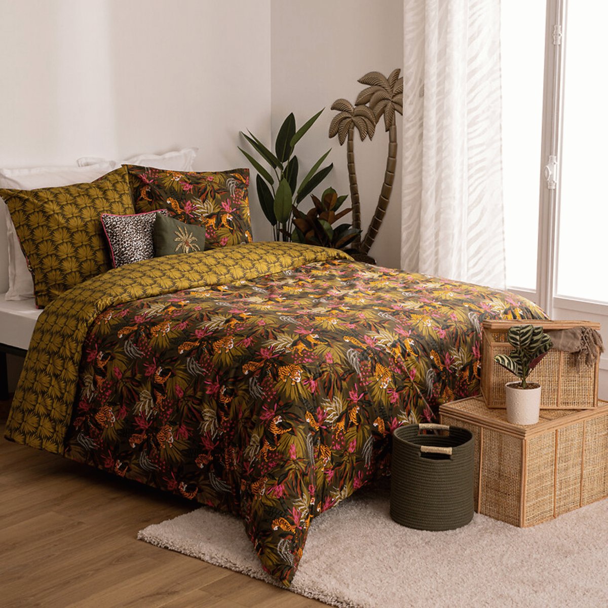 Parure de lit imprimée réversible TROPICAL BOUDOIR vert kaki, ATMOSPHERA