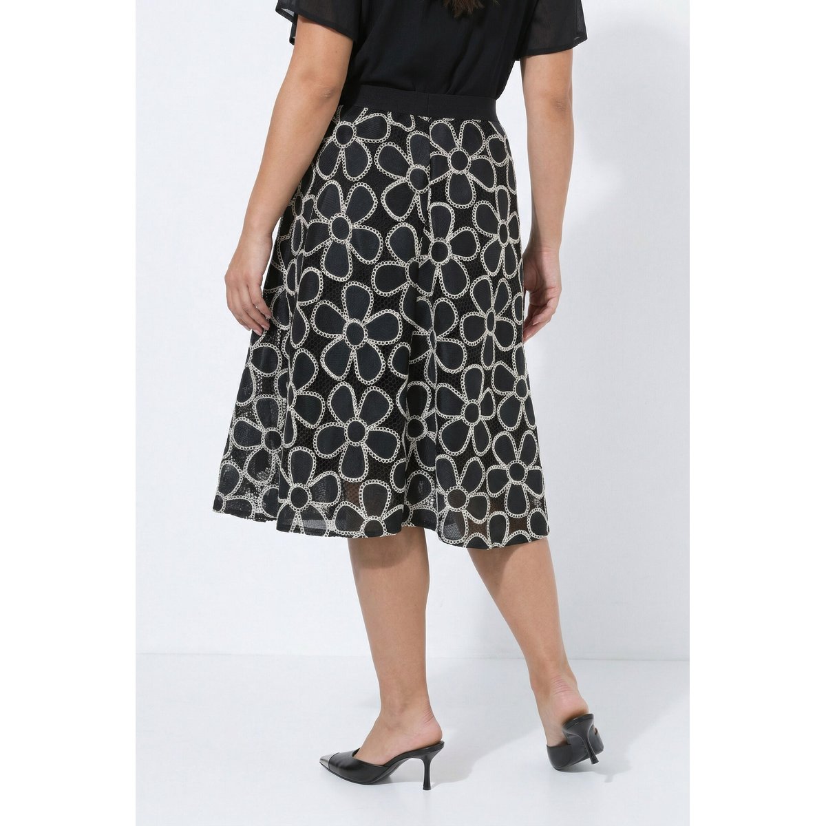 Robe en dentelle noir, ULLA POPKEN