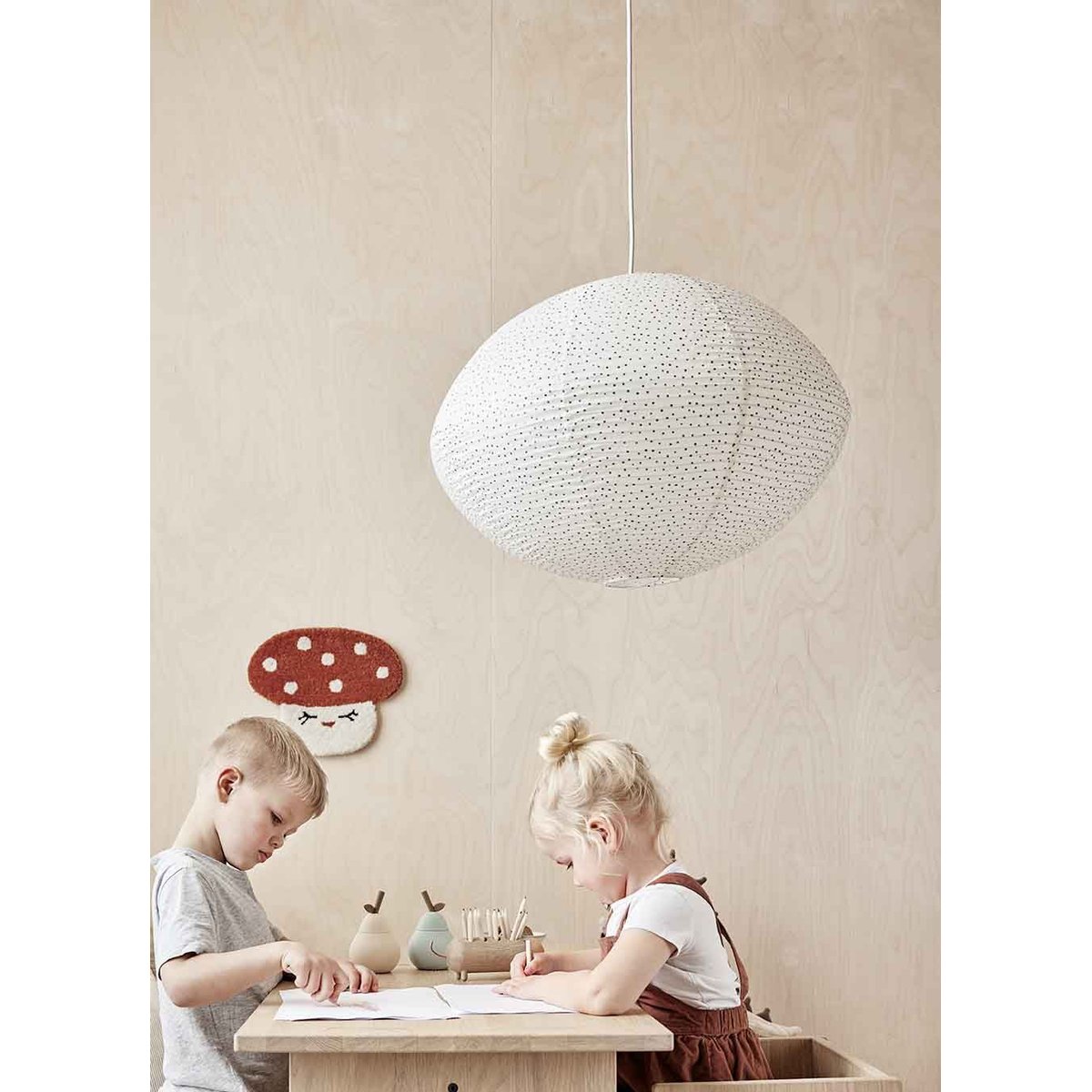 Abat-jour en papier avec abat-jour LIVING blanc crème brillant, OYOY LIVING DESIGN