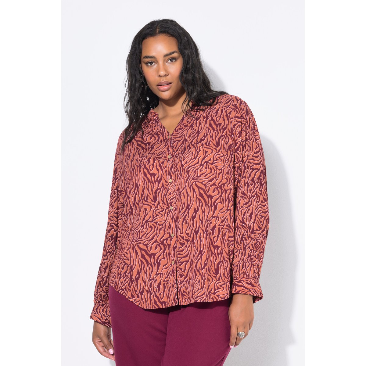 Blouse coupe Loose en crêpe imprimé zébré rose, STUDIO UNTOLD
