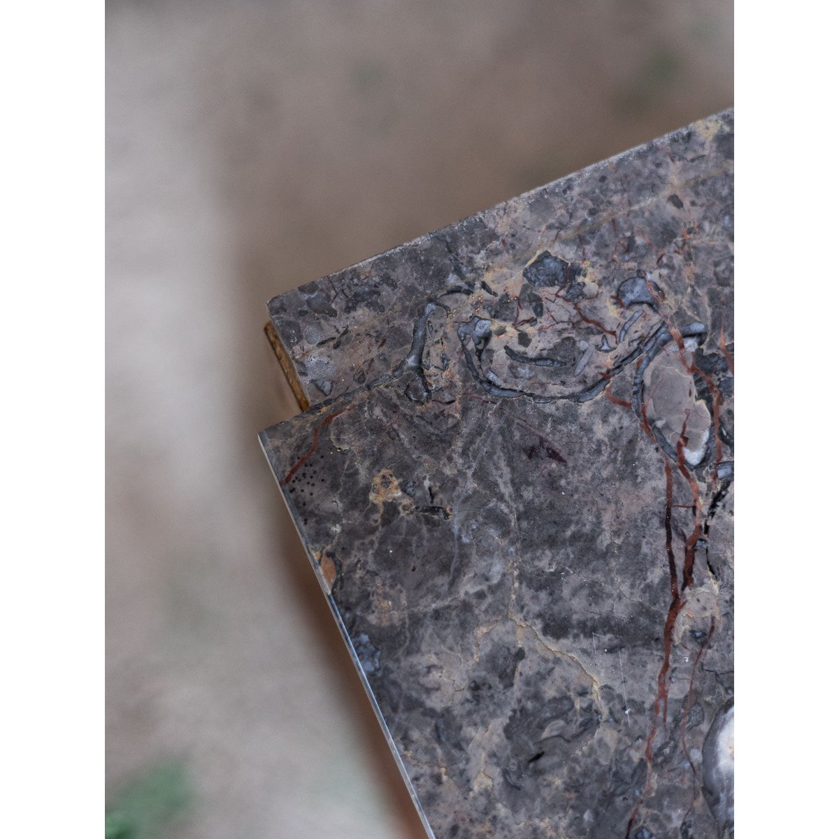 Paire de tables de chevet esprit Empire Odile N°1578 - Bon état bois foncé, DEBONGOUT
