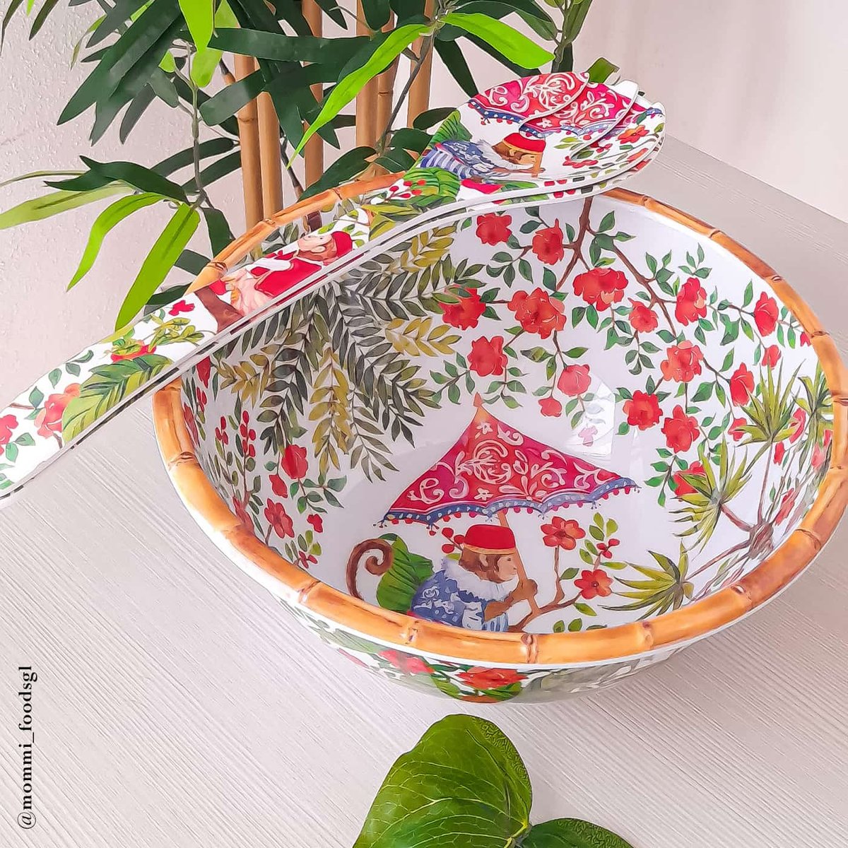 Saladier profond Singes de Bali 25 cm vert, rouge, rose, LES JARDINS DE LA COMTESSE