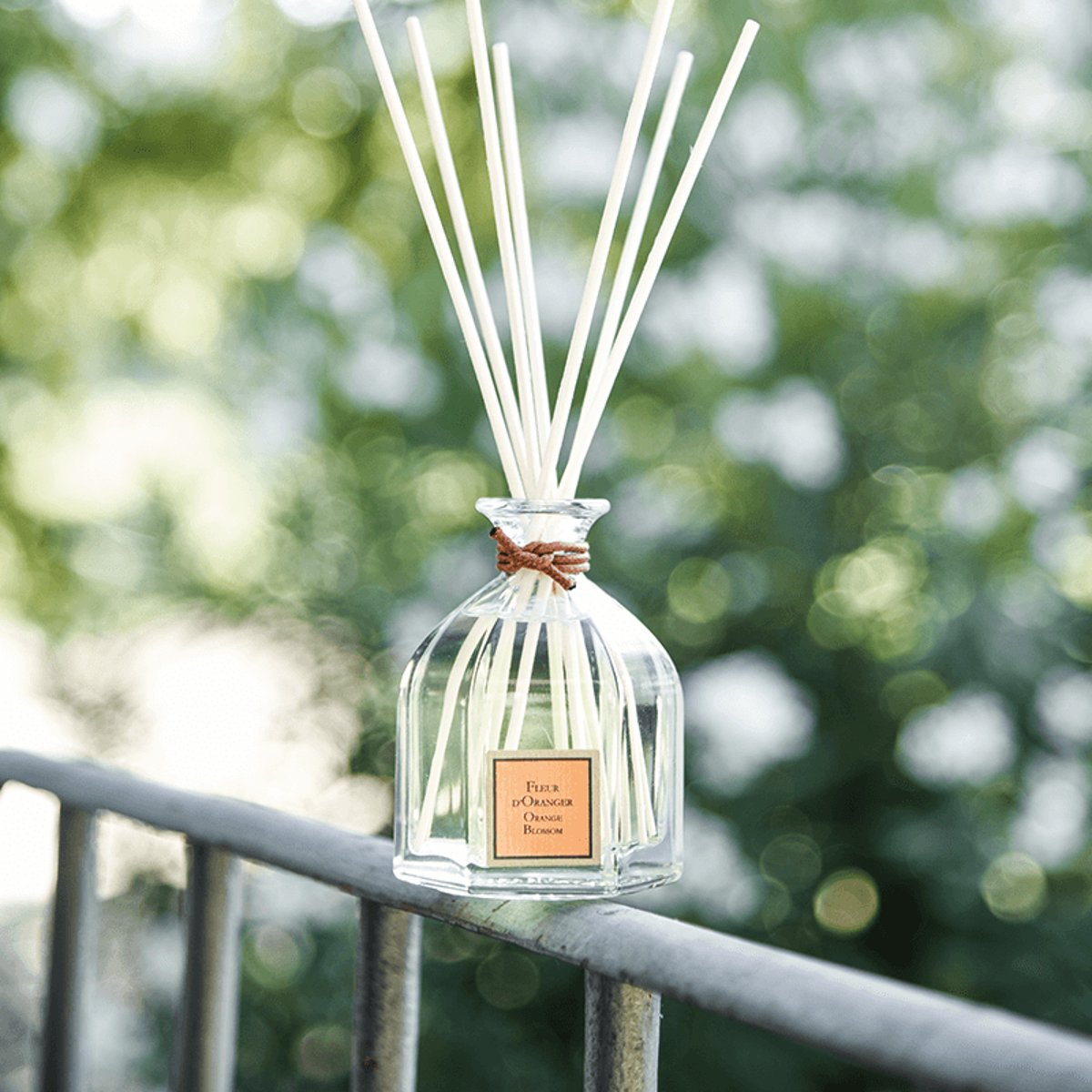 Diffuseur de parfum FLEUR D'ORANGER blanc, COLLINES DE PROVENCE