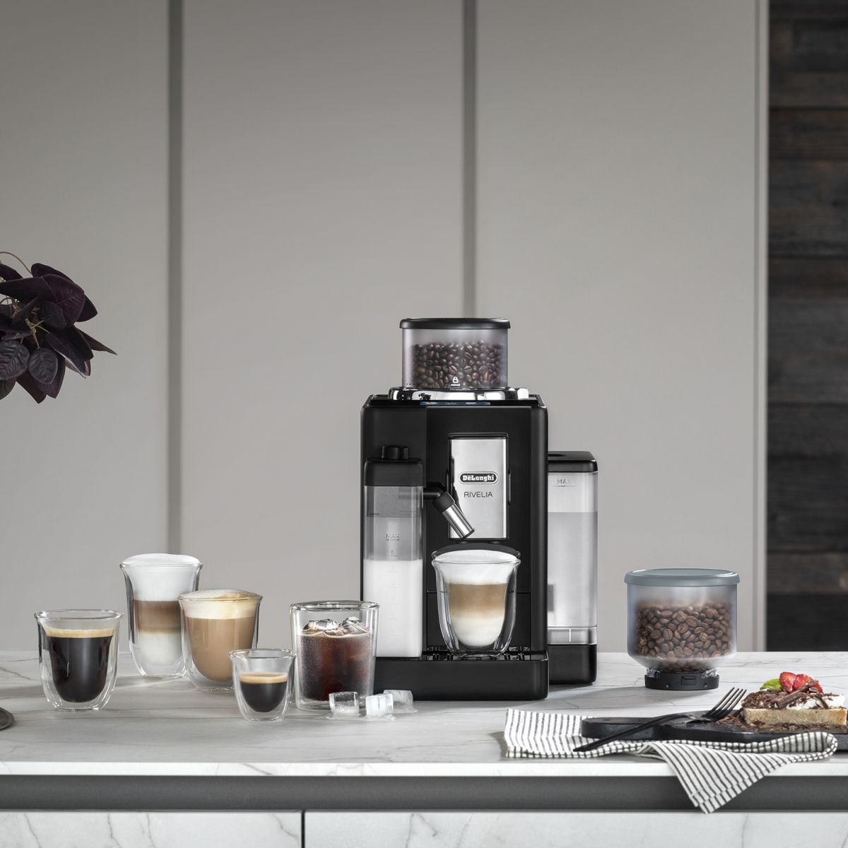 Expresso Broyeur FEB4455.B Rivelia Latte Noire couleur unique, DELONGHI