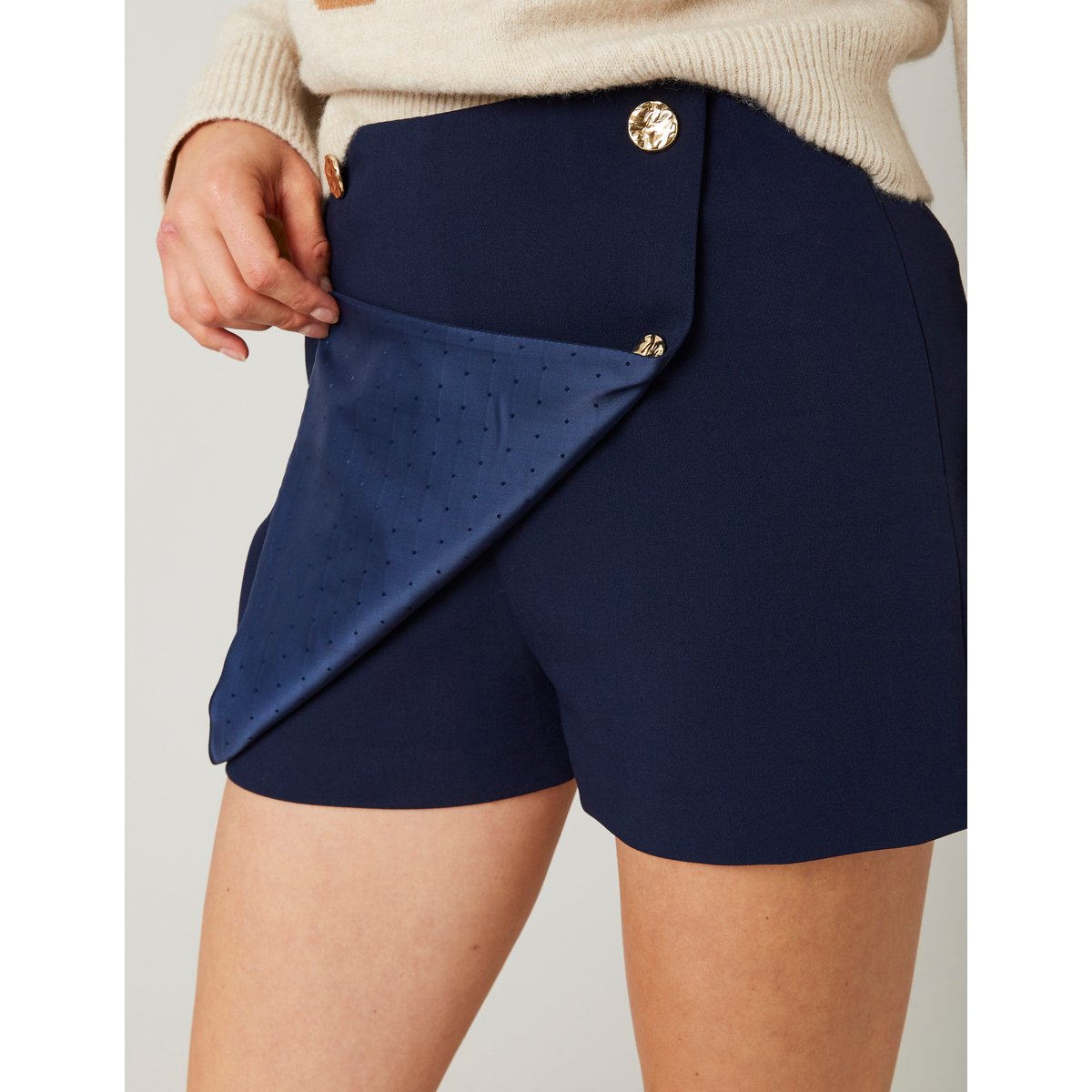 Jupe short boutons dorés bleu foncé, BZB