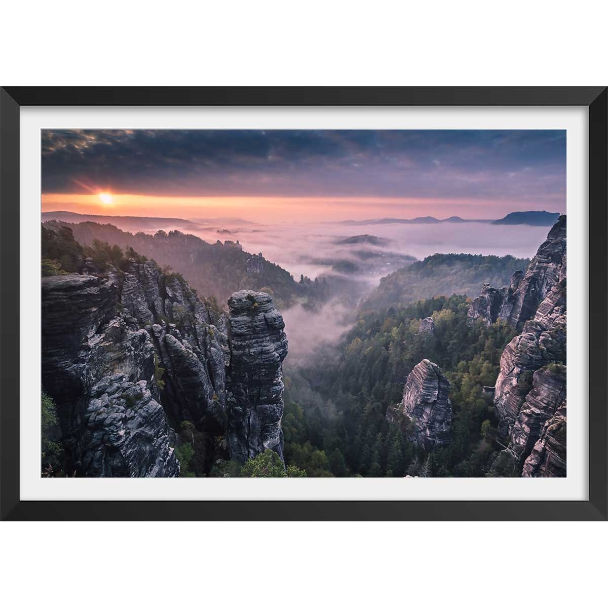 Affiche paysage sunrise on the rocks affiche + cadre en bois - noir, HEXOA