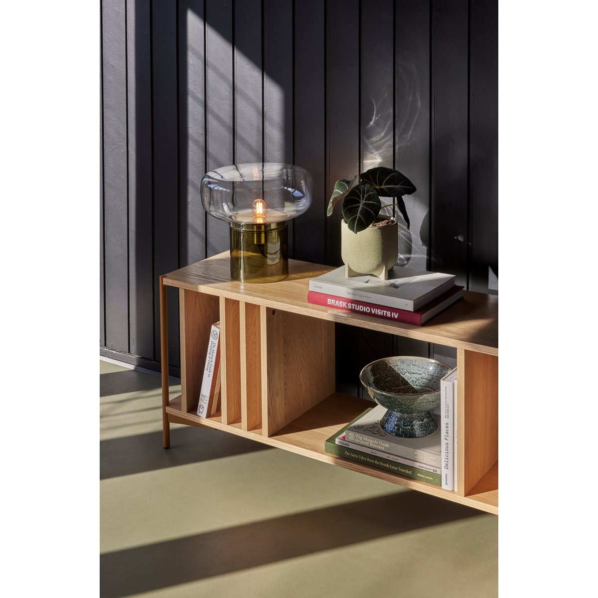 Lampe de table en verre CRAVE vert, HUBSCH