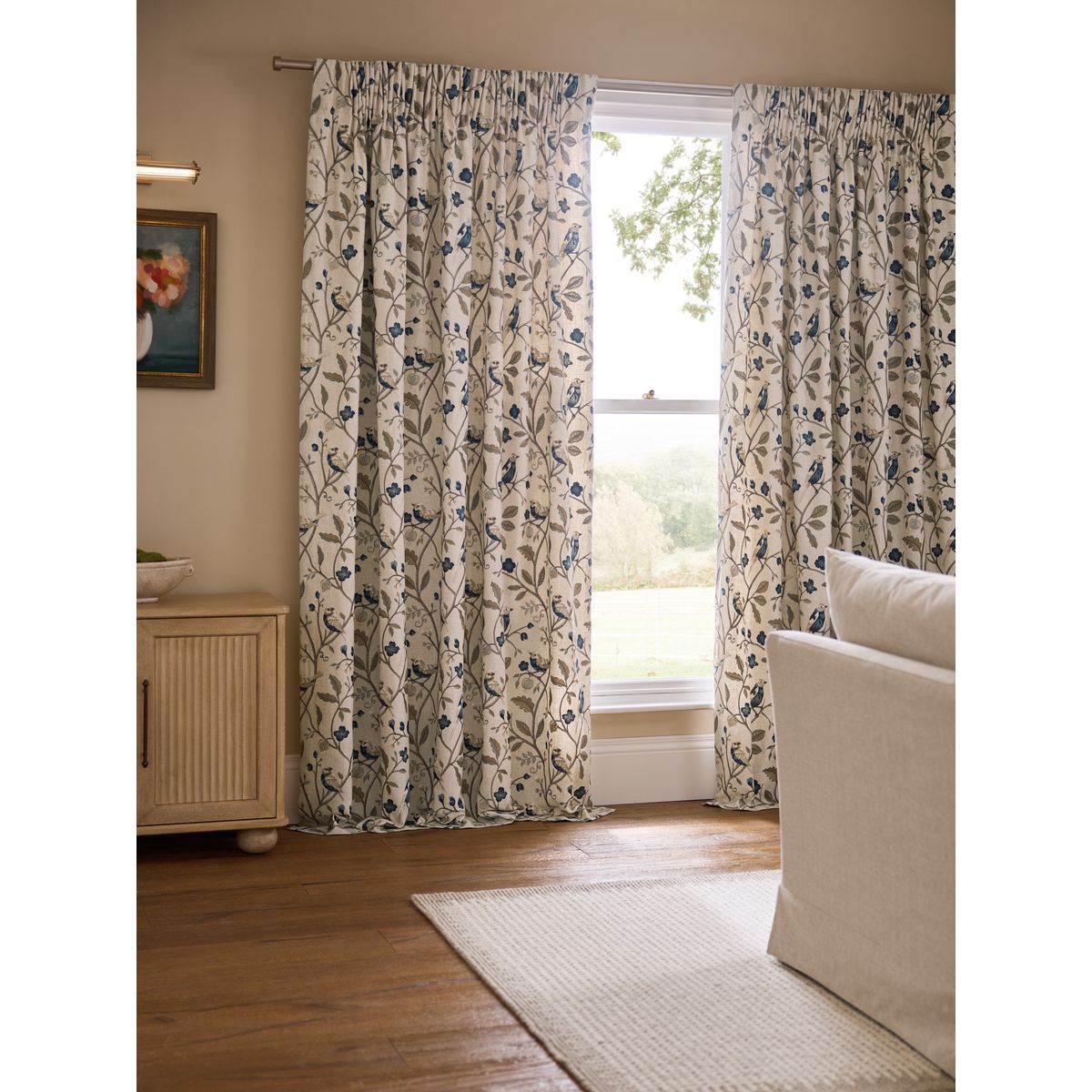 Rideaux doublés brodés collection luxe naturel/bleu, NEXT