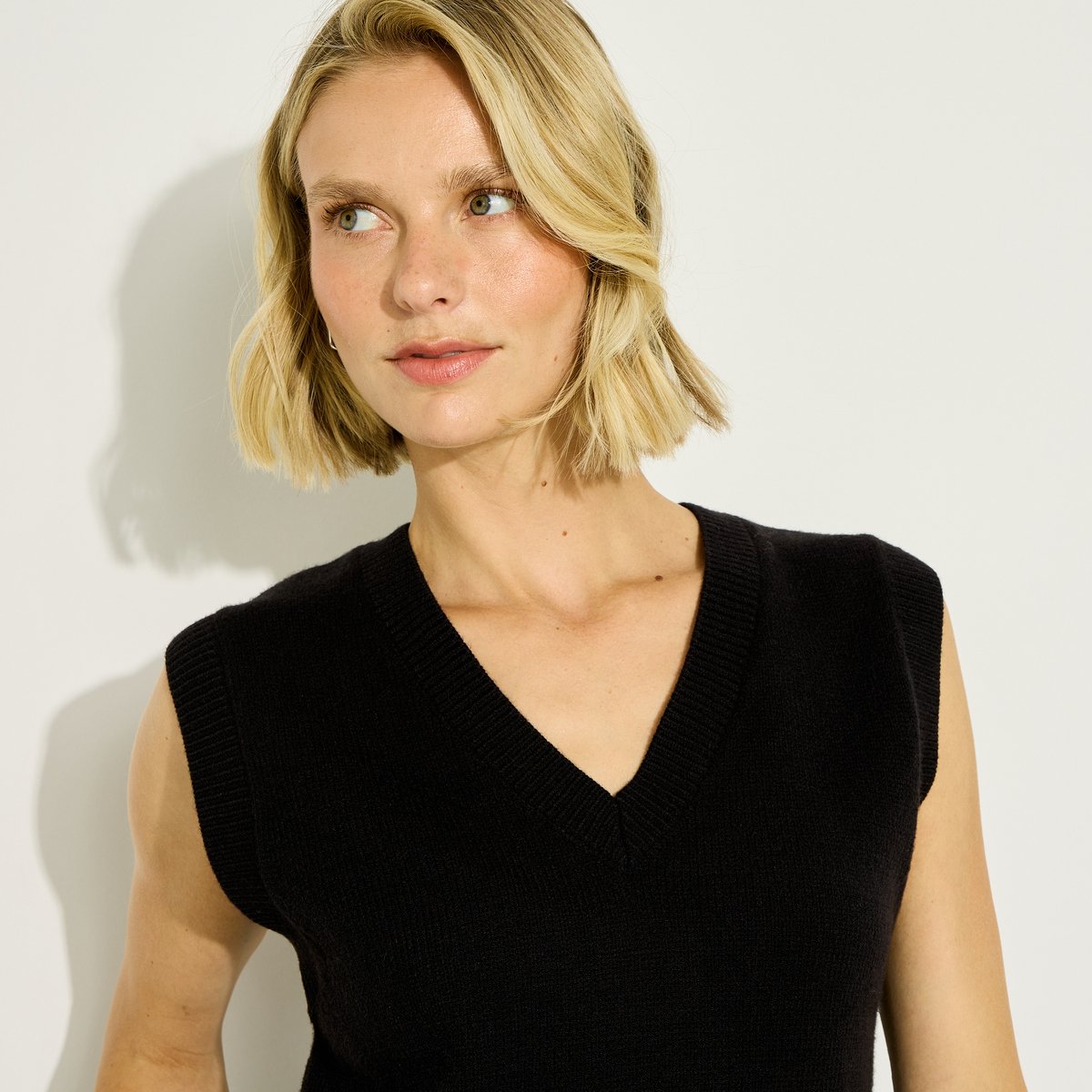 Pull sans manches col V noir, GRAIN DE MALICE
