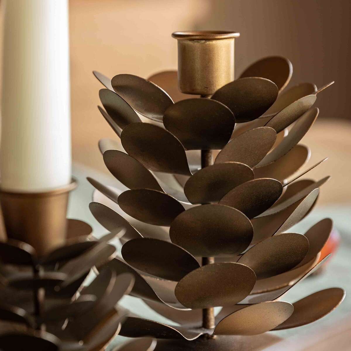 Set of 2 Woodland Pinecone Candleholders in Gold gold-coloured, ÉDITÉ