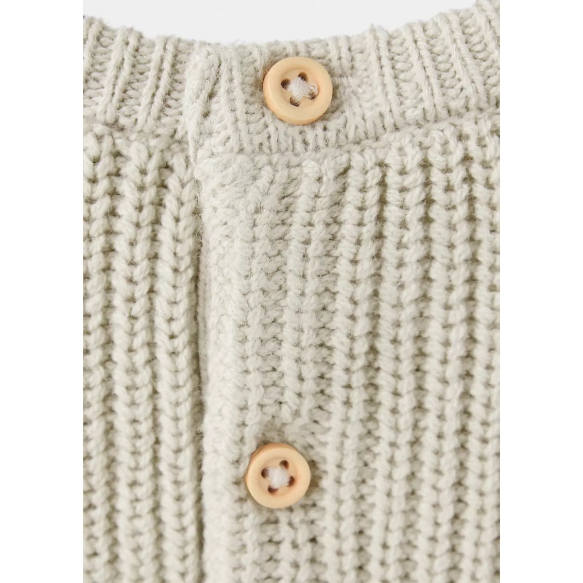Pull en maille à boutons écru, MANGO BABY