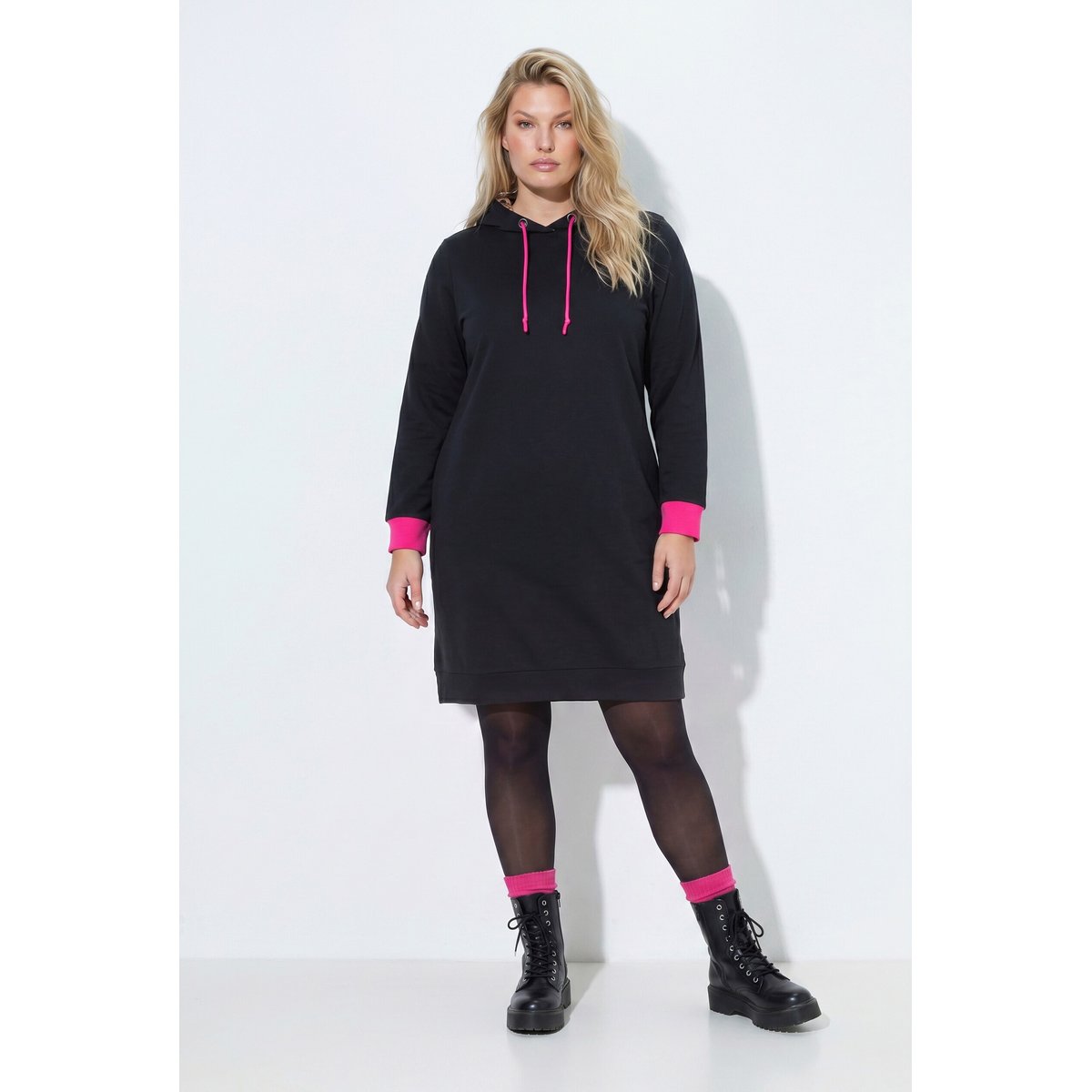 Robe en molleton à capuche noir, ULLA POPKEN