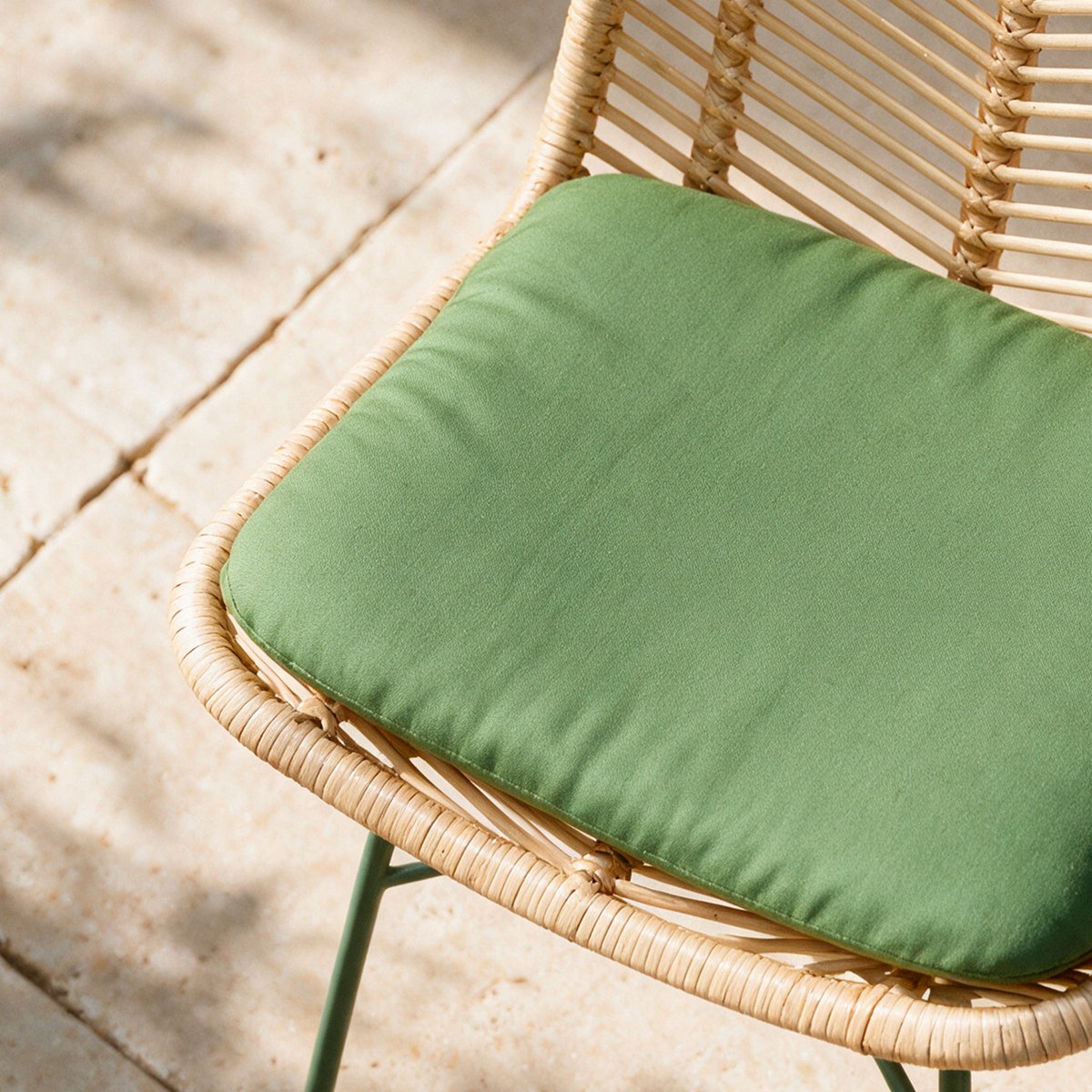Chaises en rotin et tissu - TAMARA vert olive, MAISON PAVANE