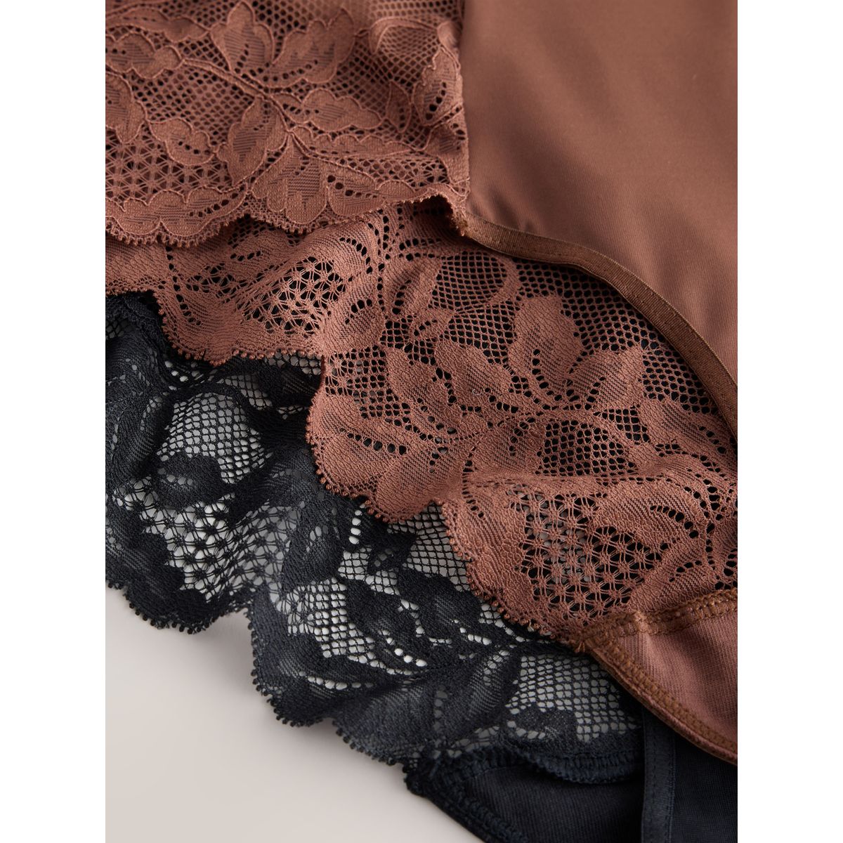Culotte avec léger effet gainant, lot de 2 nu noir/chocolat, NEXT
