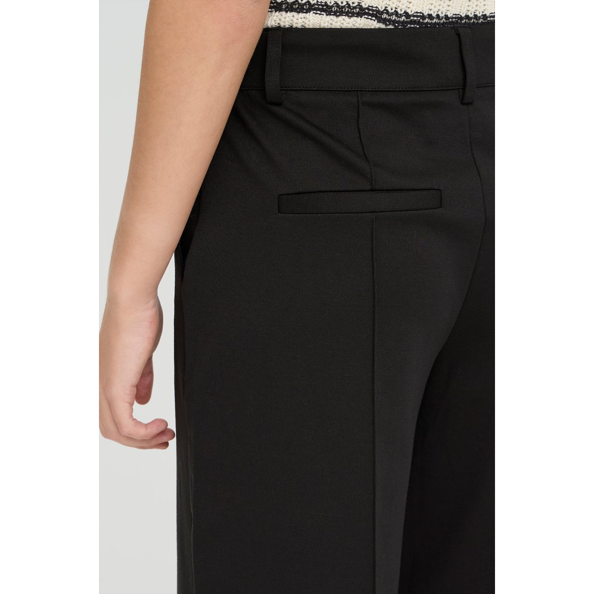 Pantalon coupe droite, jambes larges, taille haute noir, ICHI