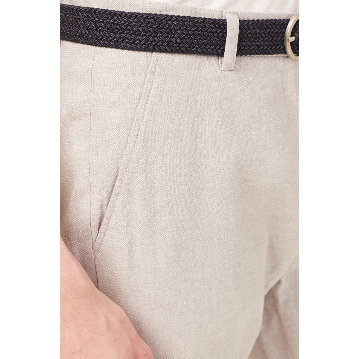 Pantalon chino longueur 32 avec ceinture gris foncé, BONOBO