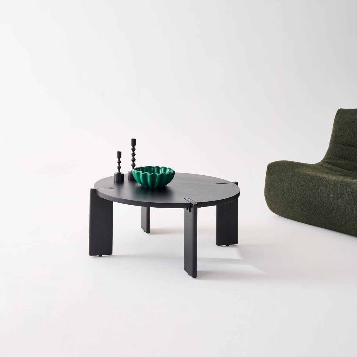 Table basse exotique ronde bois massif REVA noir, SWEEEK