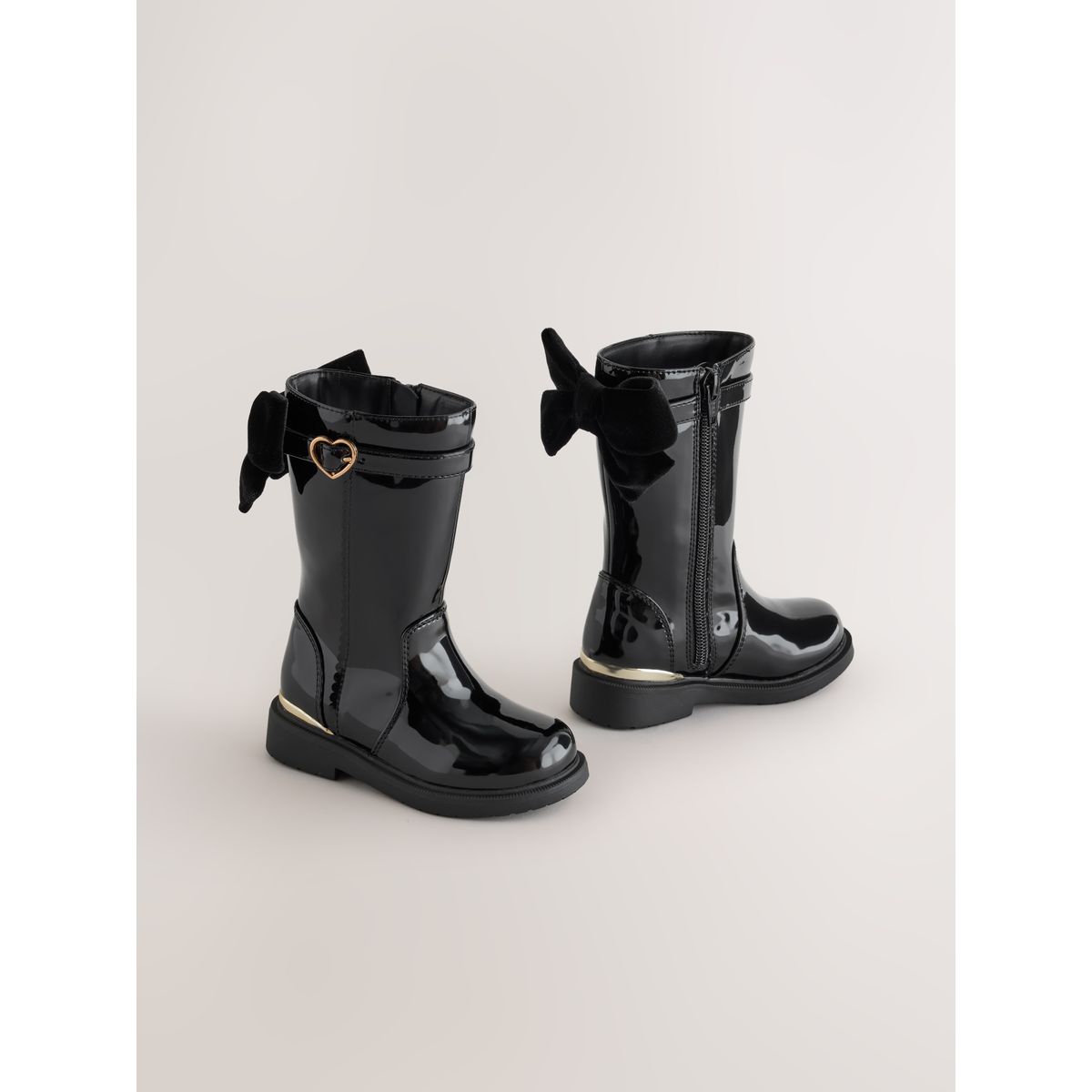 Bottes à nœud noir, NEXT