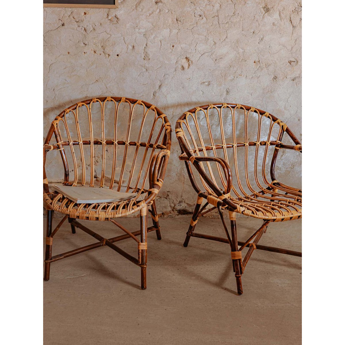 Fauteuil en rotin foncé Ernest N°861 - Bon état bois foncé, DEBONGOUT