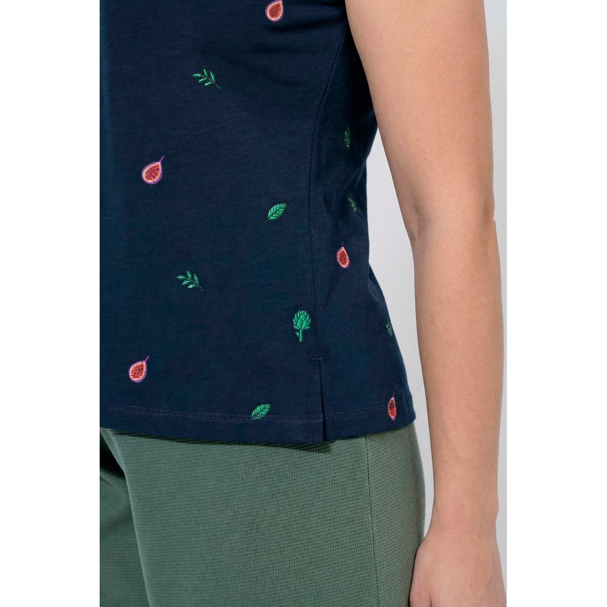 T-shirt en coton bio, motif artichauts marine, ULLA POPKEN