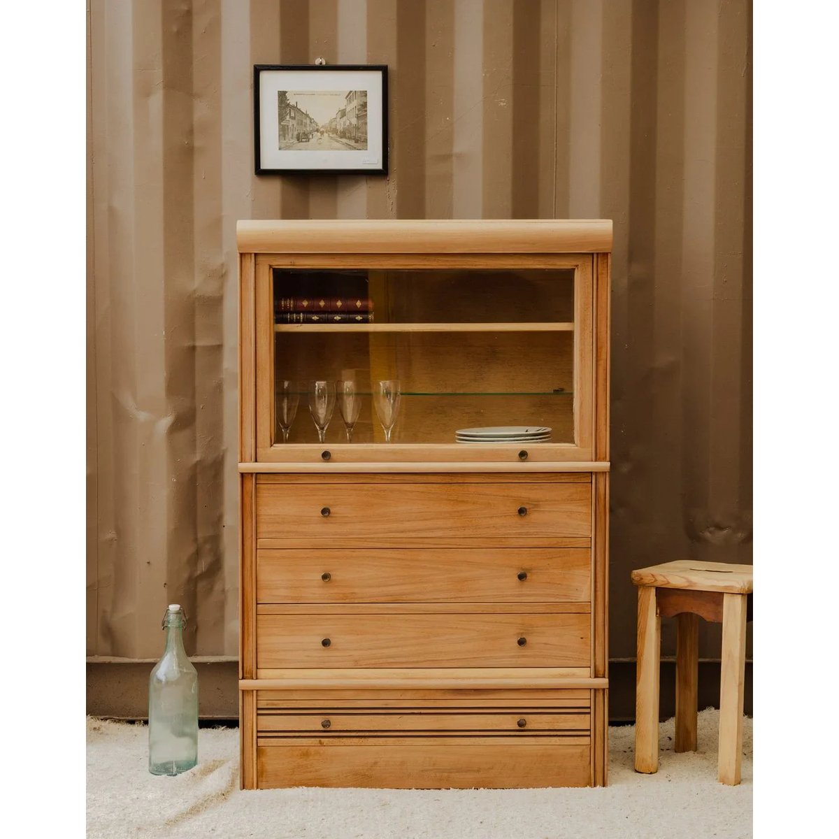 Vitrine en bois Victoria N°201 - Bon état bois clair, DEBONGOUT