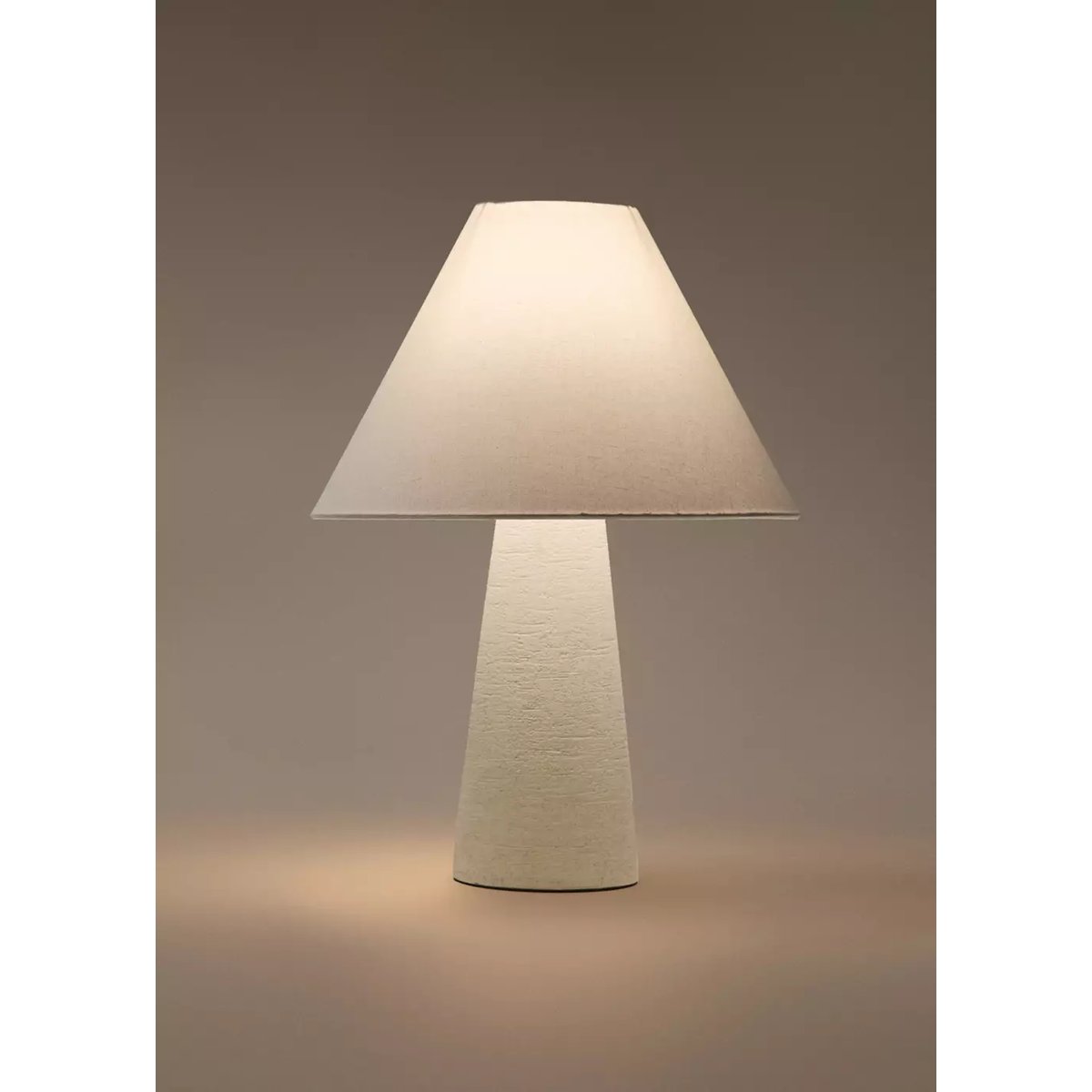 Lampe de table en fibre de verre blanc, MANGO HOME