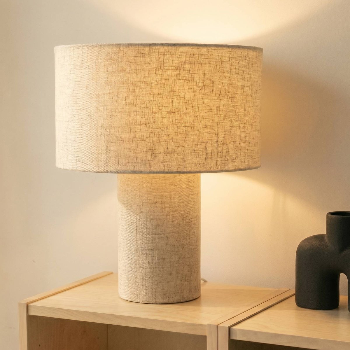 Lampe à poser en textile scandinave, Elfie beige, LINDBY