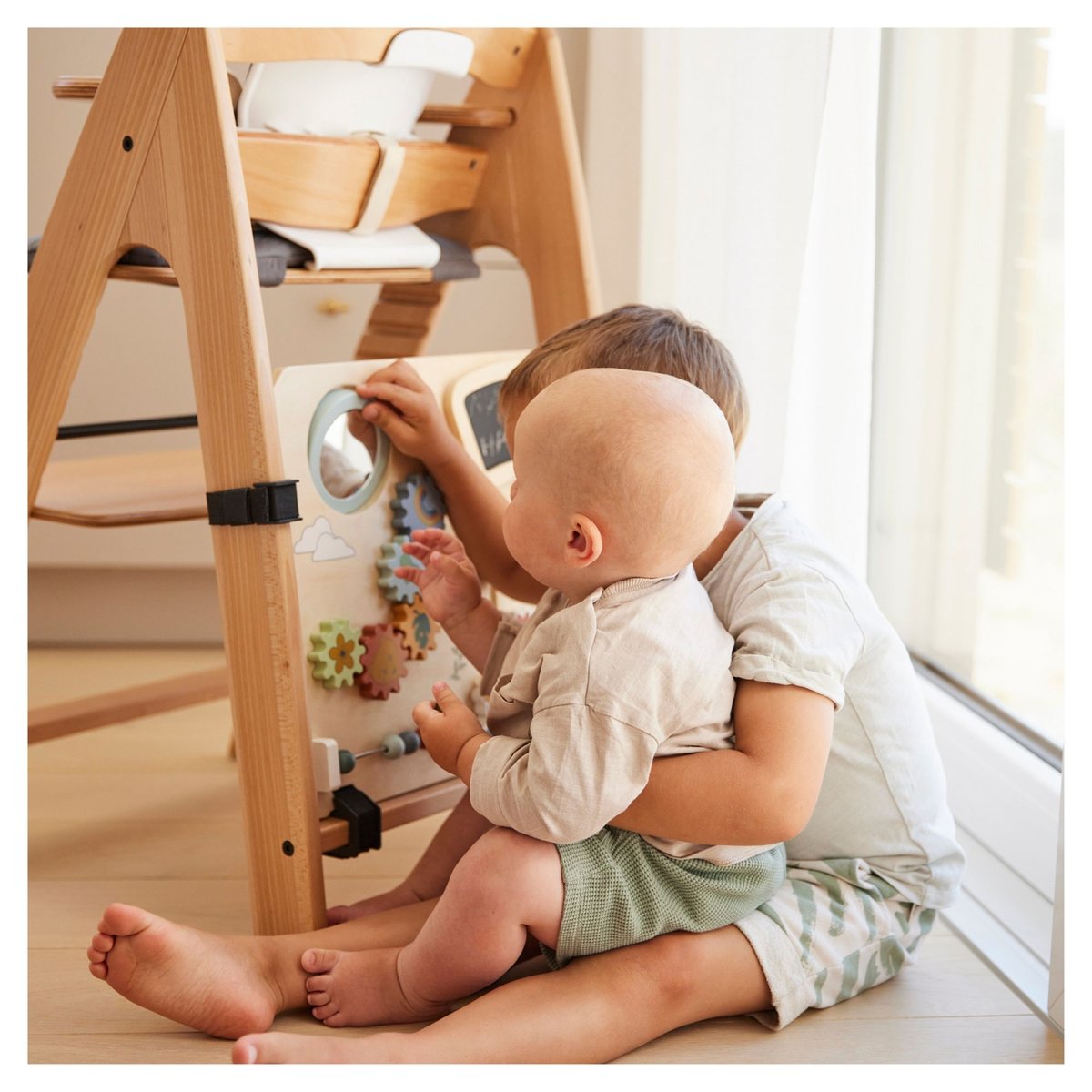 Chaise-haute Play Board en bois beige, HAUCK