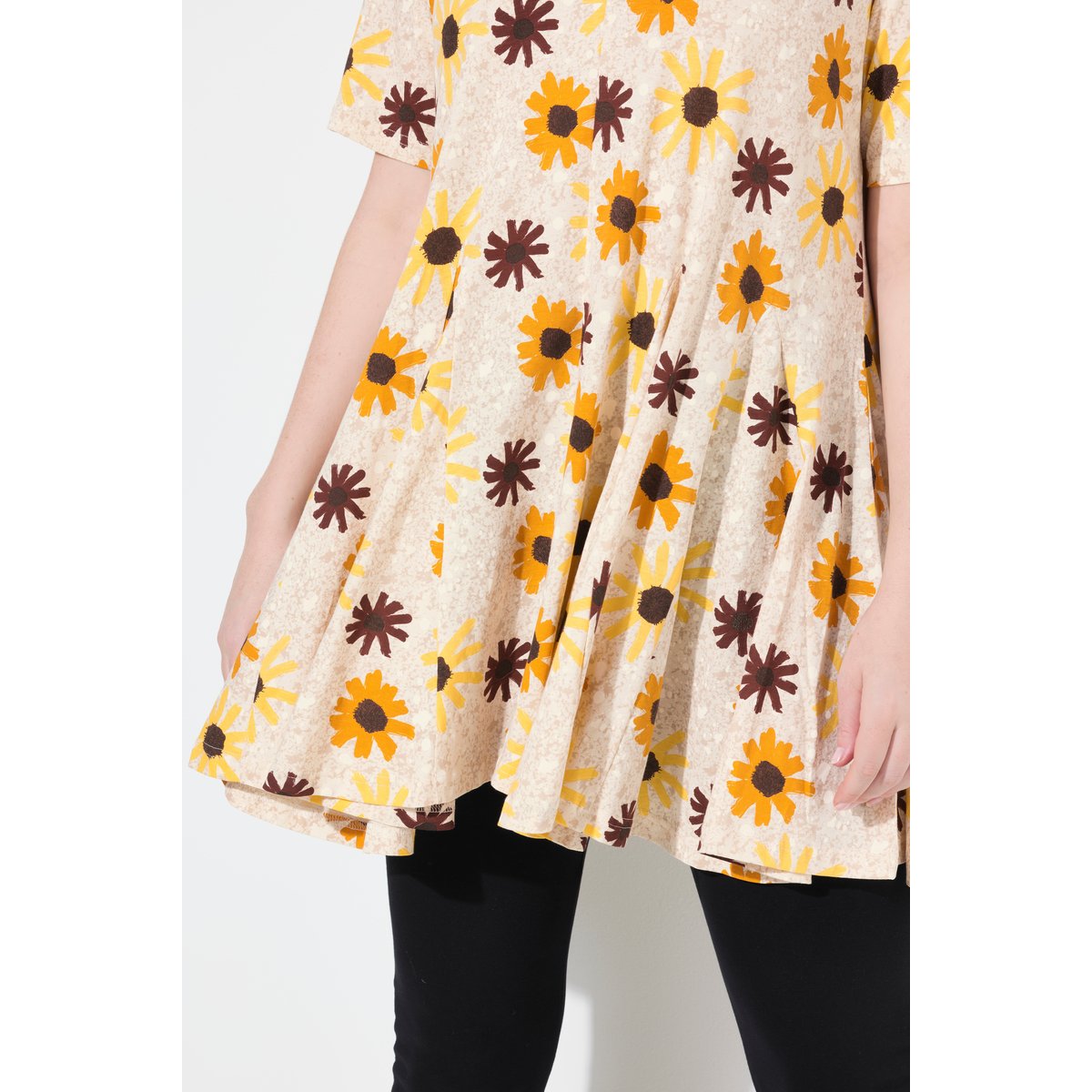 T-shirt en coton bio jaune miel, ULLA POPKEN