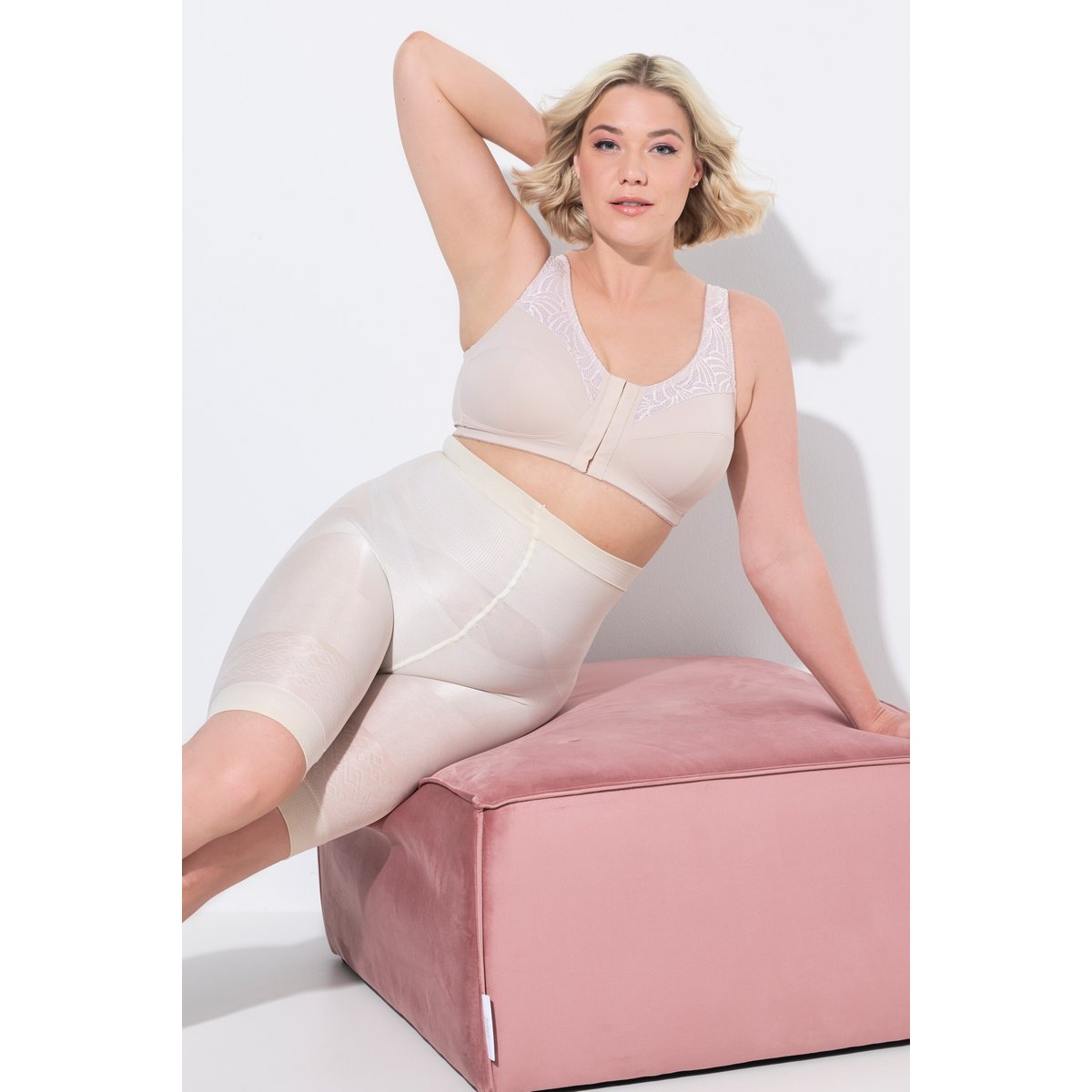 Panty sculptant, effet gainant blanc perle, ULLA POPKEN