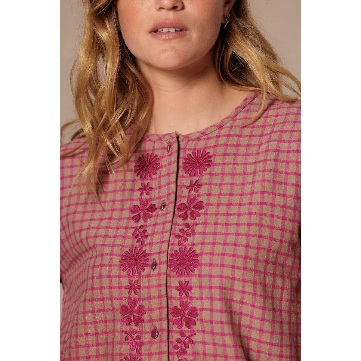 Blouse brodée à carreaux, BINU groseille, APACHES COLLECTIONS