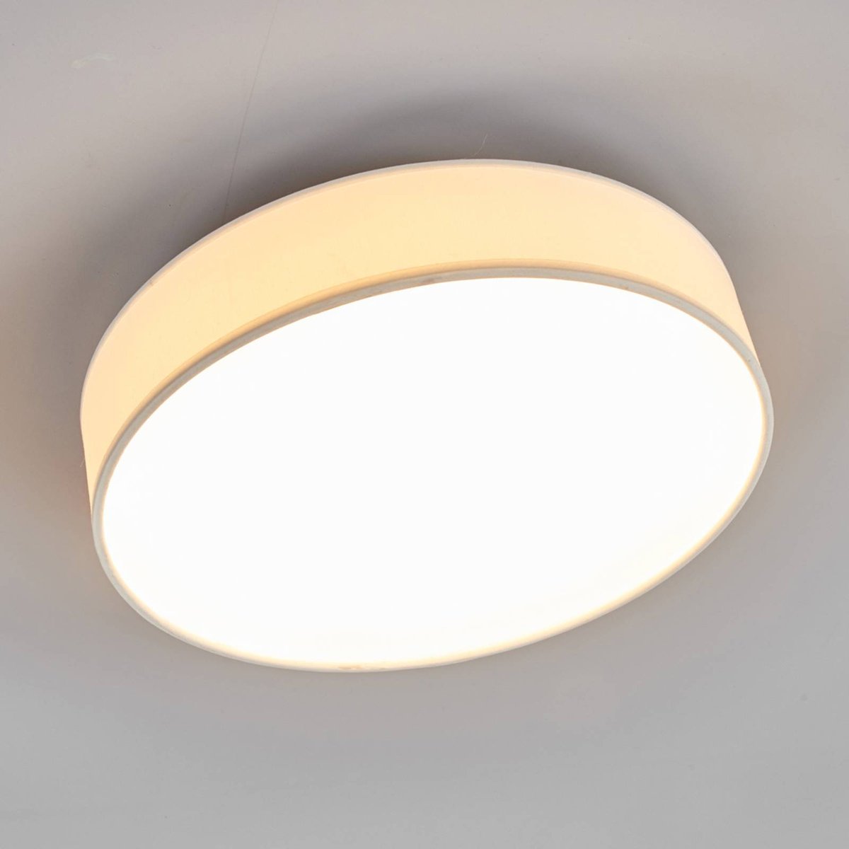 Plafonnier en textile moderneLED, Saira blanc, LINDBY