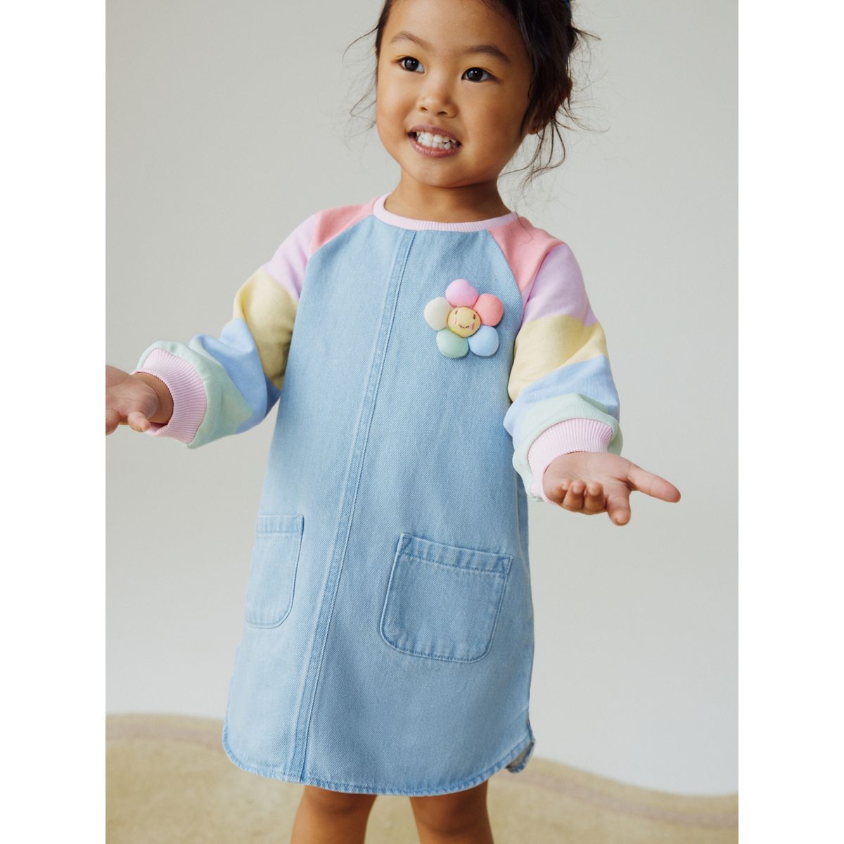 Robe en jean à manches raglan arc-en-ciel pastel, NEXT
