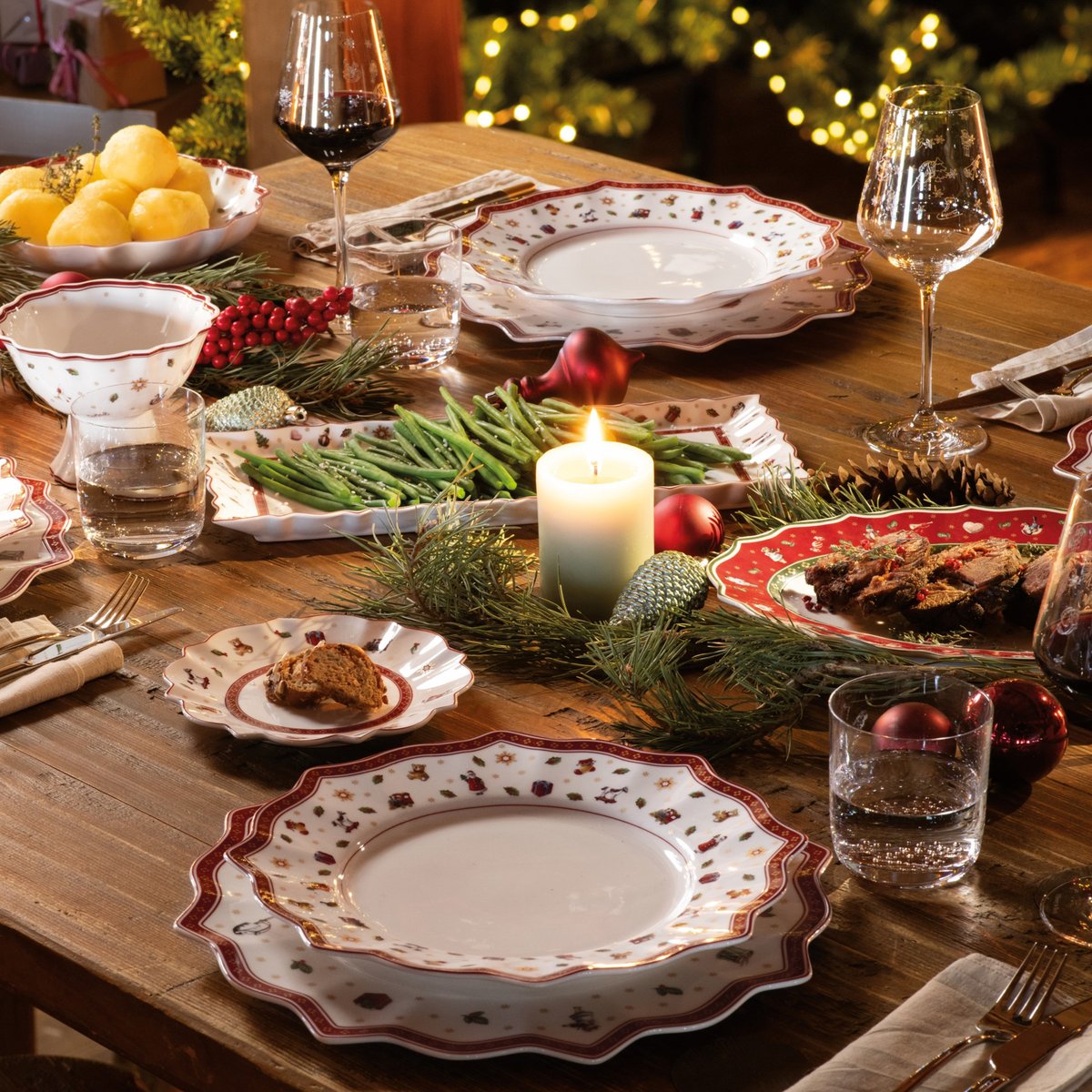 Assiette Creuse Blanche TOY'S DELIGHT rouge, VILLEROY & BOCH