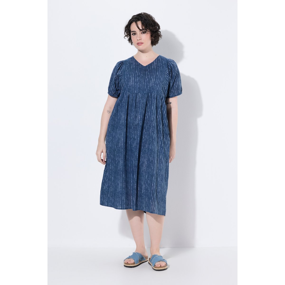 Robe midi en voile, coupe évasée myrtille, ULLA POPKEN