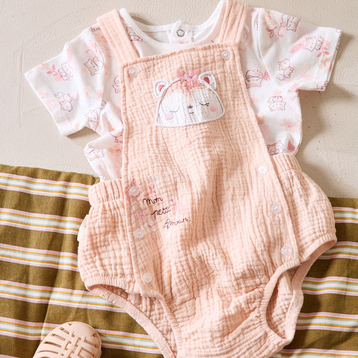 Ensemble salopette bébé en gaze de coton et t-shirt Louison rose, PETIT BEGUIN
