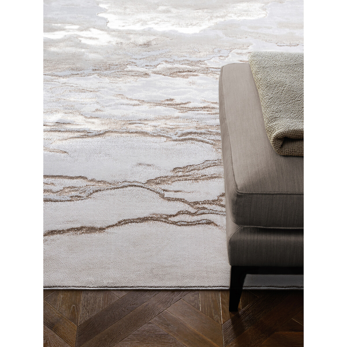 Distressed Linear Metallic Rug champagne, SO'HOME
