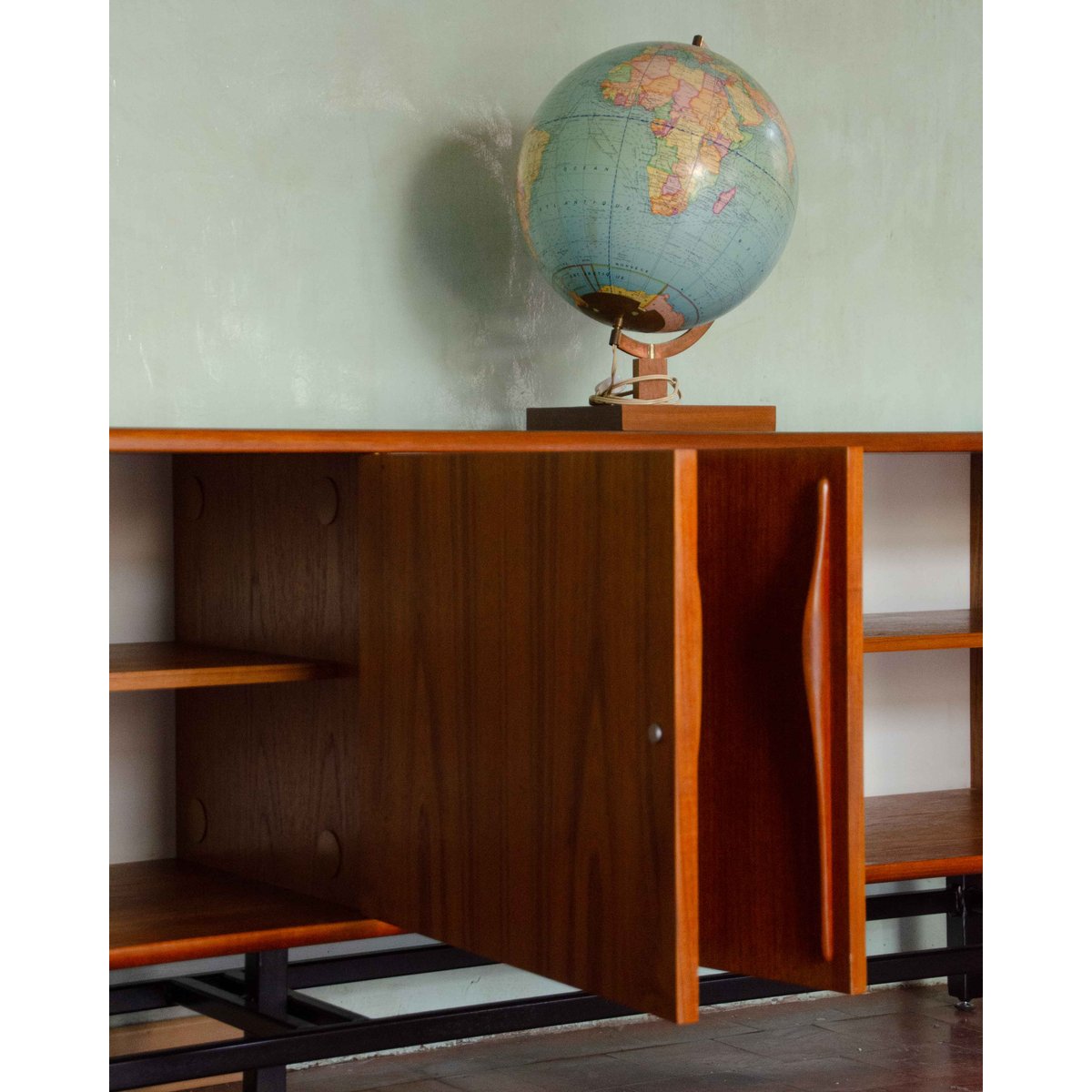 Grande enfilade en teck Margaret N°506 - Bon état bois clair, DEBONGOUT
